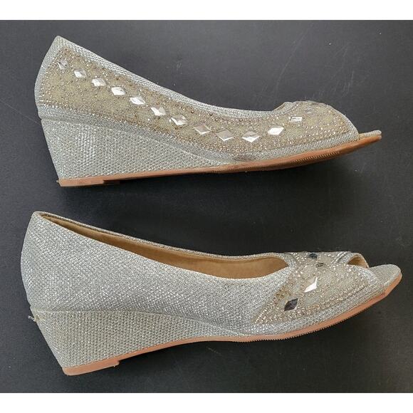 Lucita Silver Embellished Open Toe Heels - Size 5.5 - Picture 5 of 10